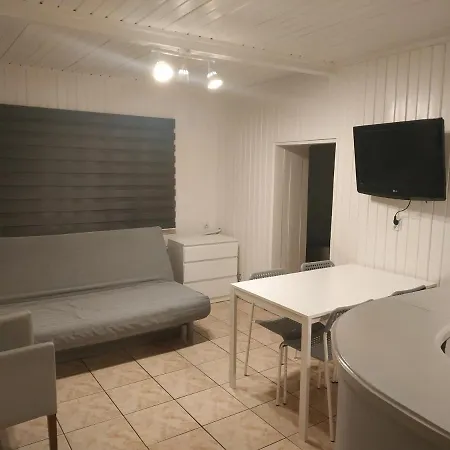 Apartament Z Ogrodem I Parkingiem Nostalgia Olsztyn (Warmian-Masurian)