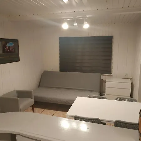 Apartment Apartament Z Ogrodem I Parkingiem Nostalgia